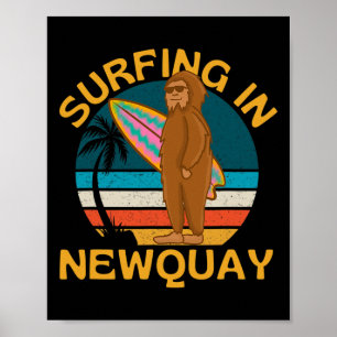 Surfen in Newquay, Bigfoot Good Vibes Surfer Stran Poster