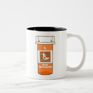 Surfen is mijn medicijn tweekleurige koffiemok