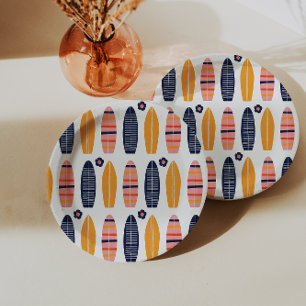 Surfen op roze surfplanken en bloemen verjaart papieren bordje