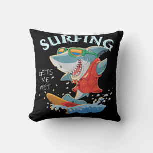 Surfen zorgt ervoor dat ik nat grappige haaienvinn kussen