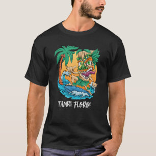 Surfende Tiki Man Tampa Florida Beach Vacation Tri T-shirt