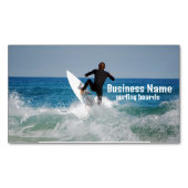 Surfer en mer. Carte de visite personnalisable (devant)