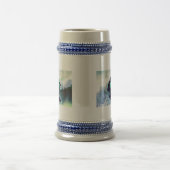 Surfer in Big Wave Bierpul (Center)