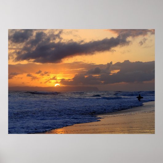 Surfer op de Sunset op Kauai Beach, Niihau op Hori Poster (Voorkant)