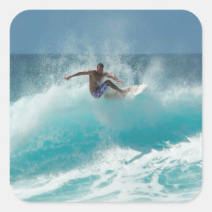 Surfer op een grote golfsticker vierkante sticker
