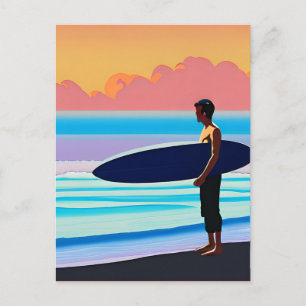 Surfer staande op een strand bij zonsondergang briefkaart