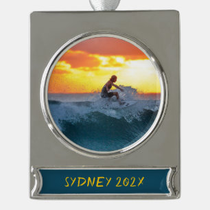 Surfer Surfen Foto Gepersonaliseerde Kerstmis Verzilverd Banner Ornament