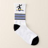 Surfgeschenken, surfer zijn surfplank en strepen sokken (Links binnenkant)