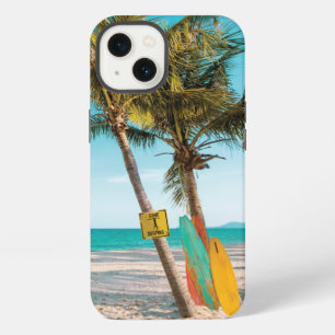 Surfplanken op strand kussenhoes iPhone 13 hoesje