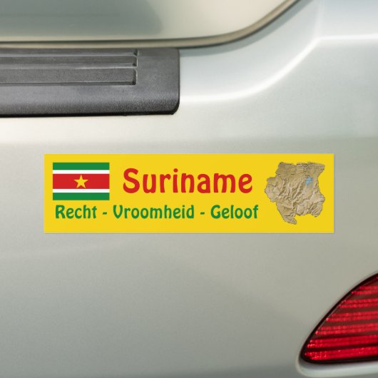 Suriname Flag en Map Bumpersticker (Op auto)