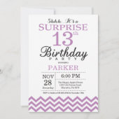 Surprise 13e anniversaire Invitation Purple Chevro (Devant)