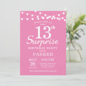 Surprise 13e anniversaire Invitation rose (Debout devant)