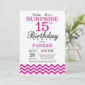 Surprise 15e anniversaire Invitation Hot Pink Chev (Debout devant)