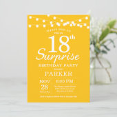 Surprise 18e anniversaire Invitation Jaune (Debout devant)