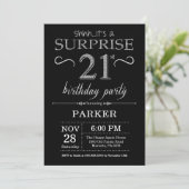 Surprise 21e anniversaire Invitation Black and Sil (Debout devant)