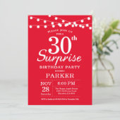Surprise 30e anniversaire Invitation Rouge (Debout devant)