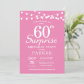 Surprise 60e anniversaire Invitation rose (Debout devant)