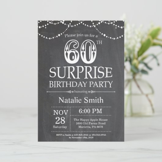 Surprise 60e anniversaire Invitation Tableau de bo (Debout devant)