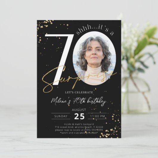 Surprise 70e anniversaire Black Gold Invitation ph (Debout devant)