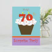 Surprise 70e anniversaire de fête Invitation (Debout devant)