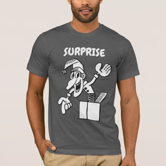 SURPRISE-aansluiting in de doos T-shirt (Voorkant)