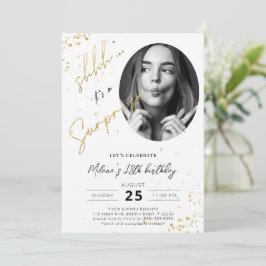 Surprise Birthday Gold Invitation Kaart met foto