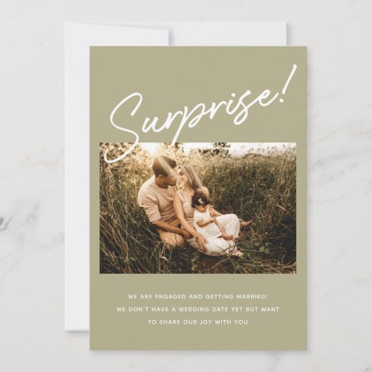 Surprise Modern Sage Green Verloving Foto Save The Date (Voorkant)