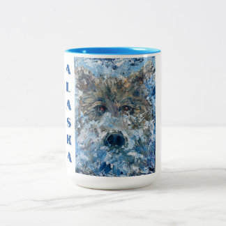 Surprise ! Ours ALASKAN dans la Mug de café de riv