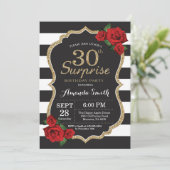 Surprise Red Rose 30e anniversaire Invitation Or (Debout devant)