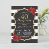 Surprise Red Rose 40e anniversaire Invitation Or (Debout devant)