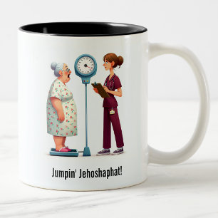 Surprised Senior vs. Evil Scale Tweekleurige Koffiemok