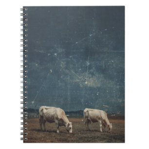 Surreal Starfield Pasture Koe Notitieboek