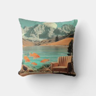 Surrealistisch interieur met vissen en maanverlich kussen