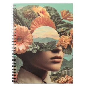 Surrealistisch vrouwelijk portret met bloemmotieve notitieboek
