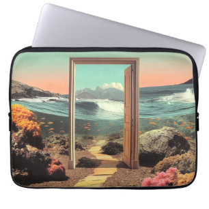 Surrealistische deur die opengaat naar de oceaan m laptop sleeve