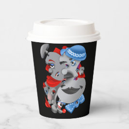 Surrealistische puzzel geconfronteerd met papieren papieren bekers