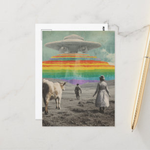 Surrealistische Rainbow UFO boven de Koe Briefkaart