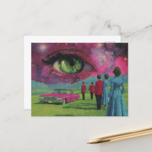 Surrealistische retro mensen en auto met een groen briefkaart