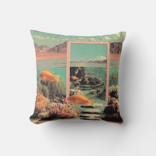 Surrealistische woestijn-oceaan met deur kussen