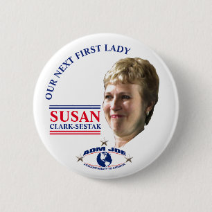 Susan Clark-Sestak voor First Lady Ronde Button 5,7 Cm
