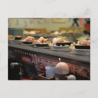 Sushi Conveyor Belt in Tokio, Japan Briefkaart