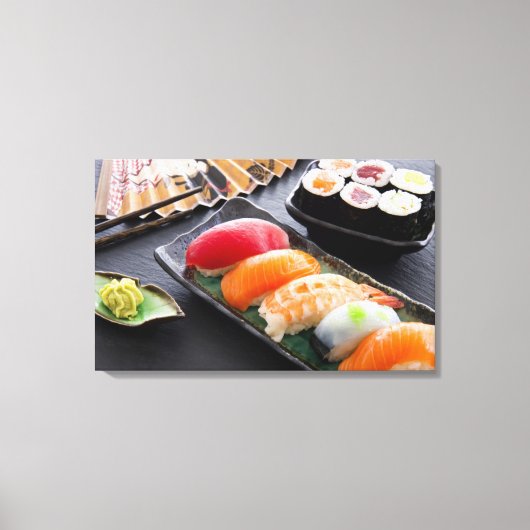 Sushi en rollen canvas afdruk (Voorkant)