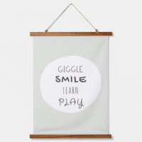 salle de jeu Tapisserie en bois. giggle.smile.lear
