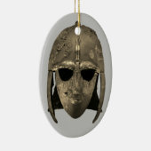 Sutton Hoo helmet Keramisch Ornament (Rechts)