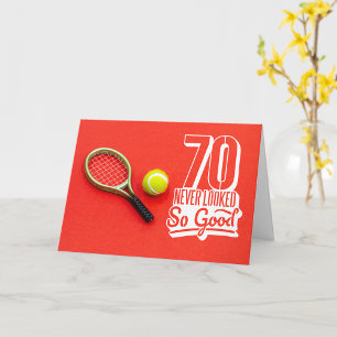 Carte Tennis Player joue au tennis 70e anniversaire