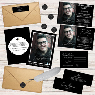 Étiquette Black and White Modern Graduation Adresse de retou