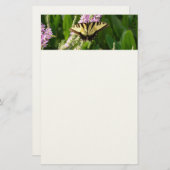 Swallowtail Butterfly op Paarse wilde bloemen Briefpapier (Voorkant / Achterkant)