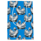 Swan Birds Pattern Design On Blue Medium Cadeauzakje (Voorkant)