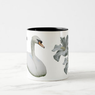 Swan en Hibiscus flower, gepersonaliseerd Tweekleurige Koffiemok