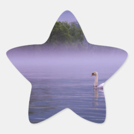 Swan op het meer ster sticker